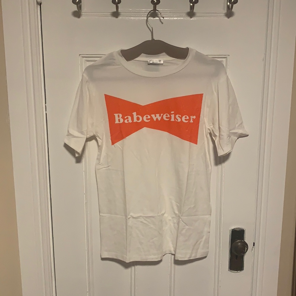 “Babeweiser” white tee